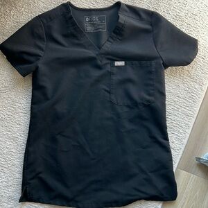 XS FIGS One Pocket Scrub top in Black